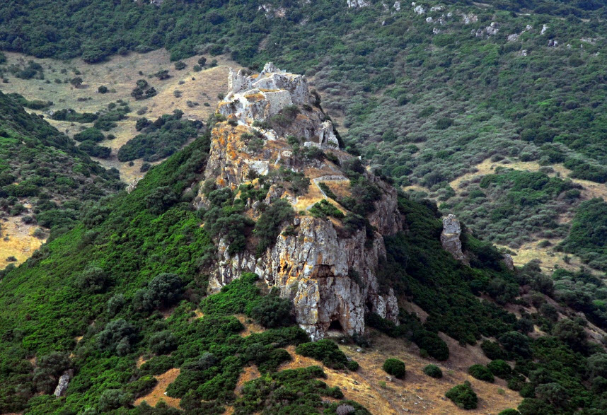Castello di Pontes, Italy